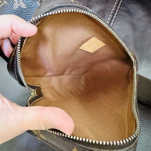 Louis Vuitton Geronimos Belt Bag Monogram - Picture 11 of 16